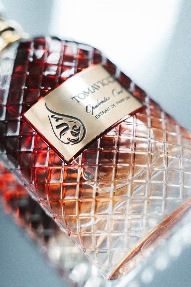 Opulentia Oud Extrait
